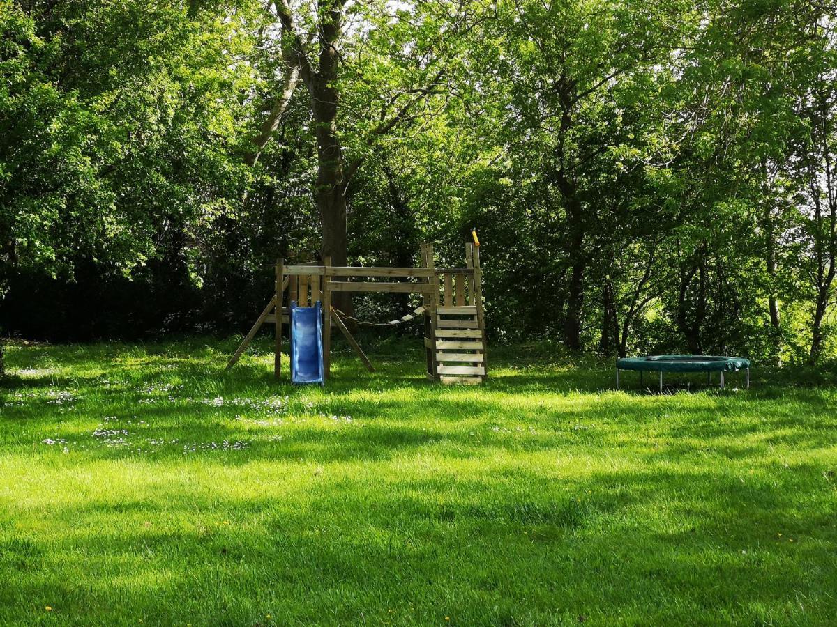 Landhaus Kaisershof - Ferienwohnungen Auf Dem Land Schillig Exteriör bild